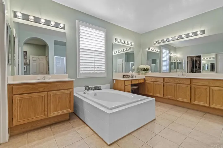 17046 Arena Way, Ramona, California 92065