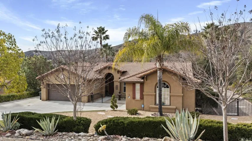17046 Arena Way, Ramona, California 92065