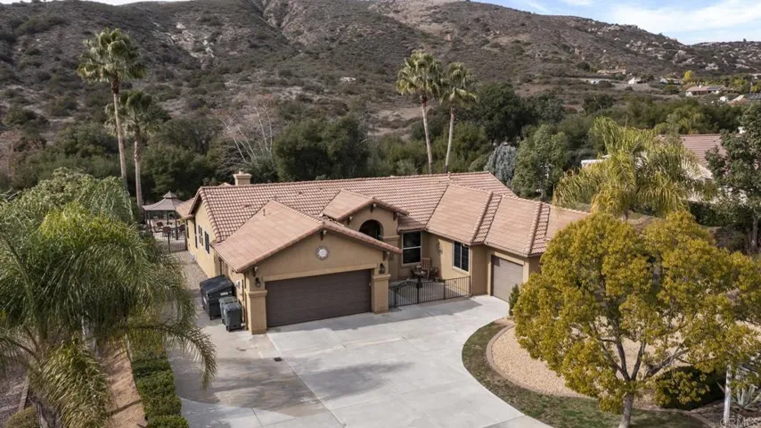 17046 Arena Way, Ramona, California 92065