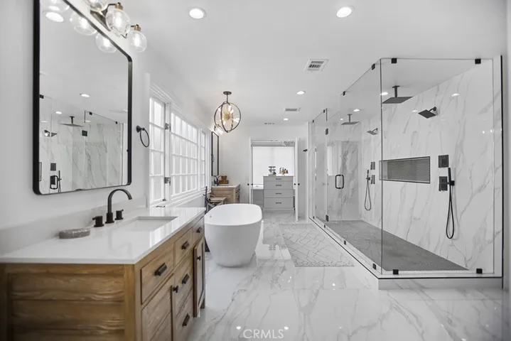 5957 Nora Lynn Drive, Woodland Hills, California 91367