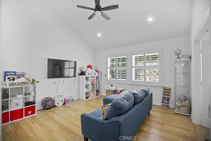 5957 Nora Lynn Drive, Woodland Hills, California 91367