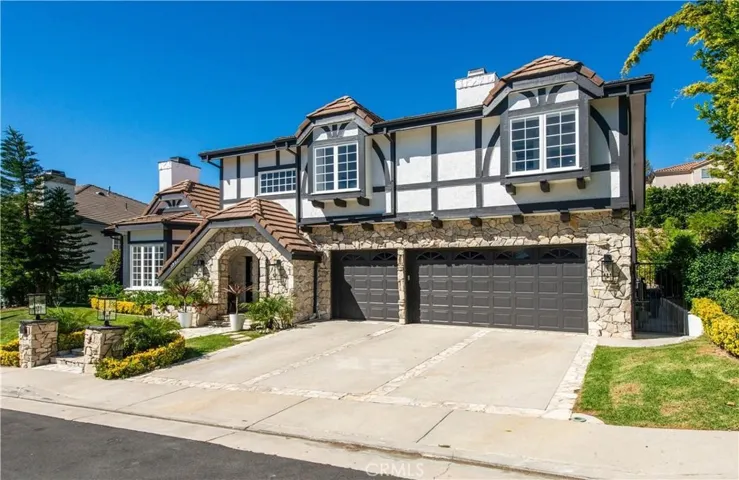5957 Nora Lynn Drive, Woodland Hills, California 91367