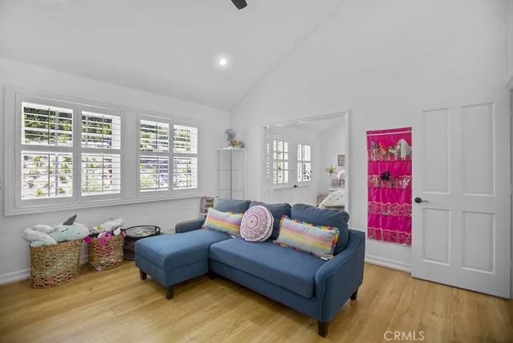 5957 Nora Lynn Drive, Woodland Hills, California 91367