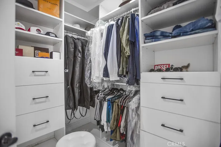 5957 Nora Lynn Drive, Woodland Hills, California 91367