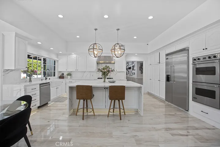 5957 Nora Lynn Drive, Woodland Hills, California 91367
