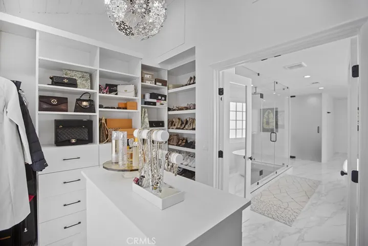 5957 Nora Lynn Drive, Woodland Hills, California 91367