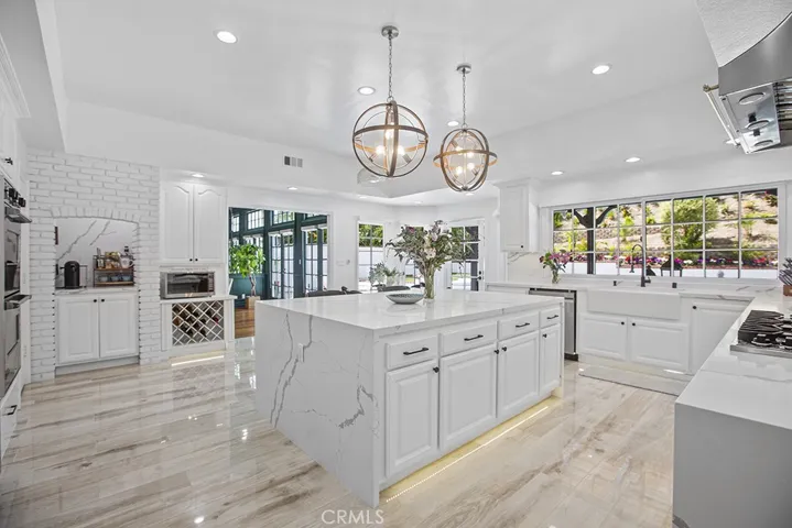 5957 Nora Lynn Drive, Woodland Hills, California 91367