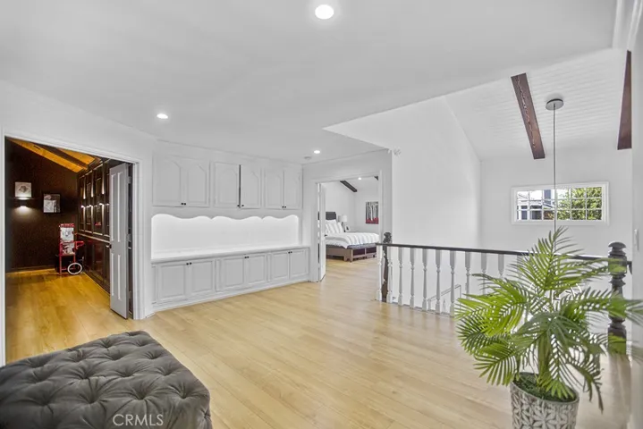 5957 Nora Lynn Drive, Woodland Hills, California 91367