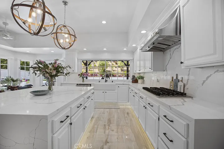 5957 Nora Lynn Drive, Woodland Hills, California 91367