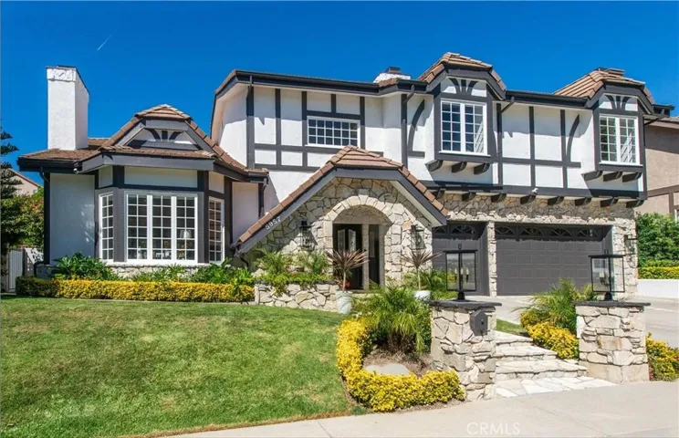 5957 Nora Lynn Drive, Woodland Hills, California 91367