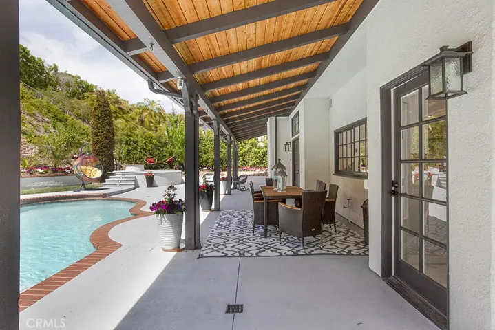 5957 Nora Lynn Drive, Woodland Hills, California 91367