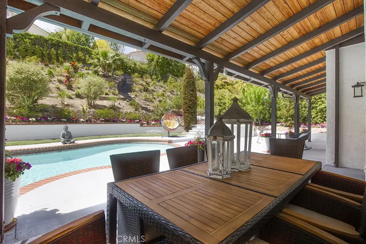 5957 Nora Lynn Drive, Woodland Hills, California 91367