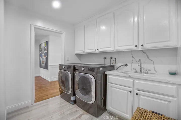 5957 Nora Lynn Drive, Woodland Hills, California 91367