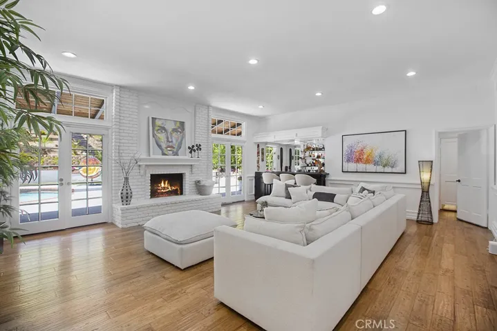 5957 Nora Lynn Drive, Woodland Hills, California 91367