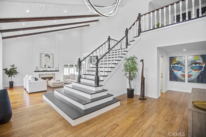 5957 Nora Lynn Drive, Woodland Hills, California 91367