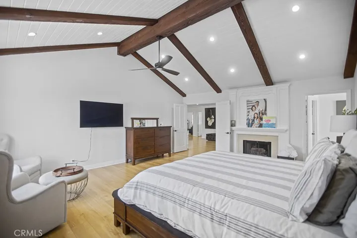 5957 Nora Lynn Drive, Woodland Hills, California 91367