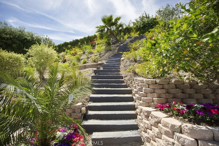 5957 Nora Lynn Drive, Woodland Hills, California 91367