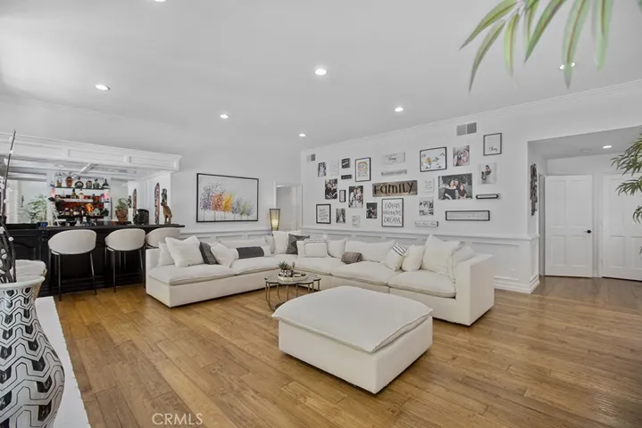5957 Nora Lynn Drive, Woodland Hills, California 91367