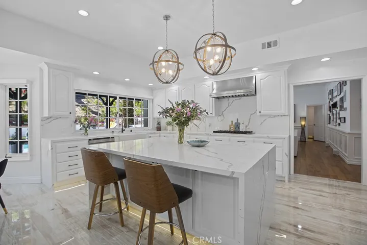 5957 Nora Lynn Drive, Woodland Hills, California 91367