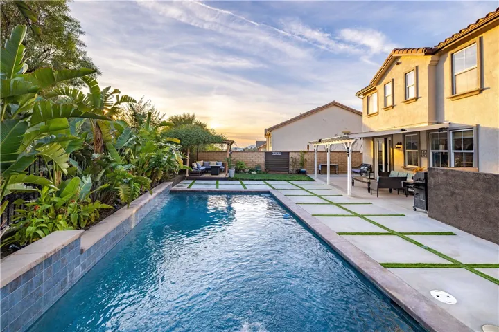20316 Dorothy Street, Saugus, California 91350