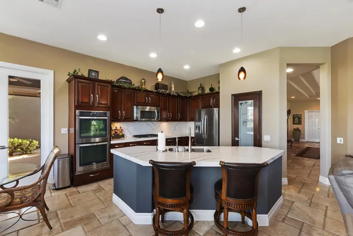 016_Kitchen