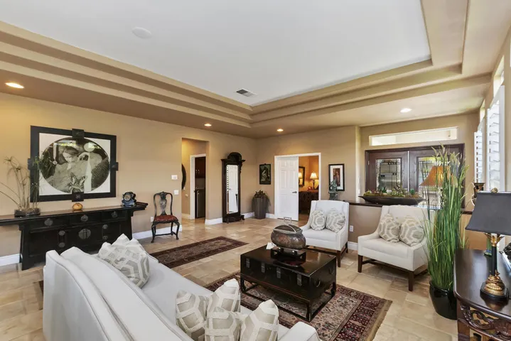 008_Living Room