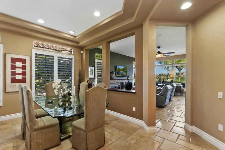 010_Dining Area