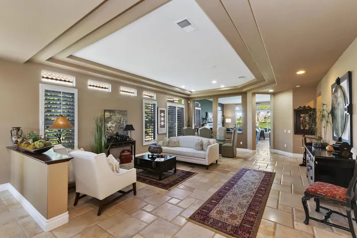 006_Living Room