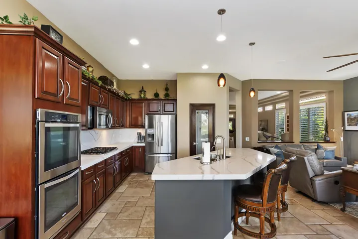 017_Kitchen
