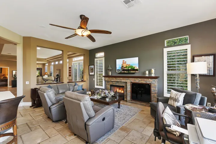 013_Family Room