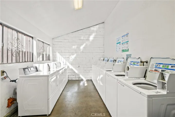 1056 S Idaho Street 33, La Habra, California 90631