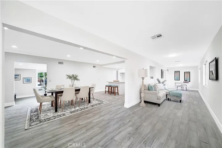 130 N Vicentia Avenue, Corona, California 92882