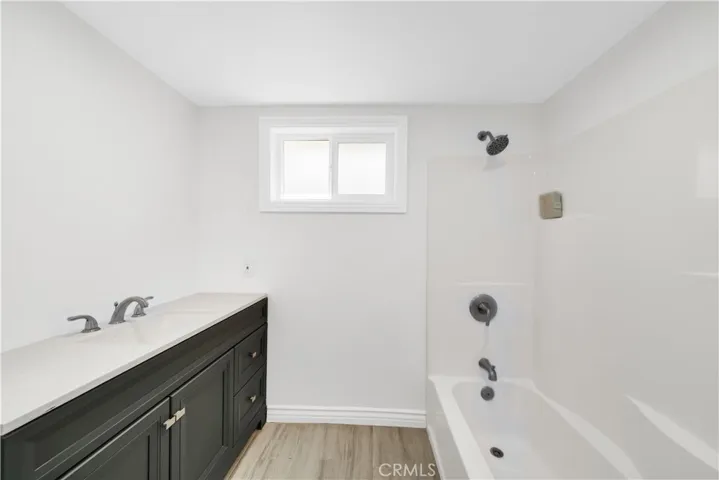 130 N Vicentia Avenue, Corona, California 92882