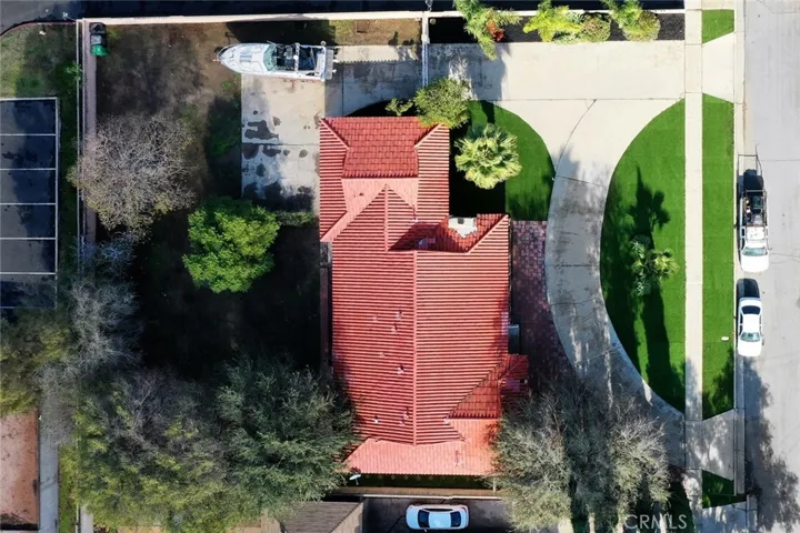 130 N Vicentia Avenue, Corona, California 92882