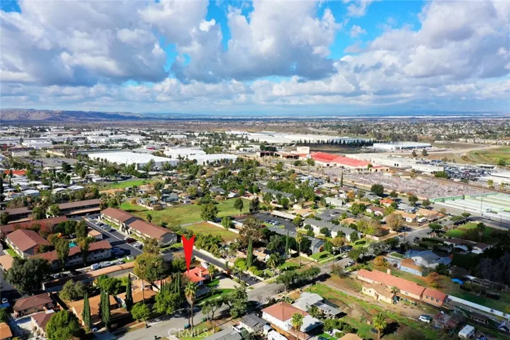 130 N Vicentia Avenue, Corona, California 92882