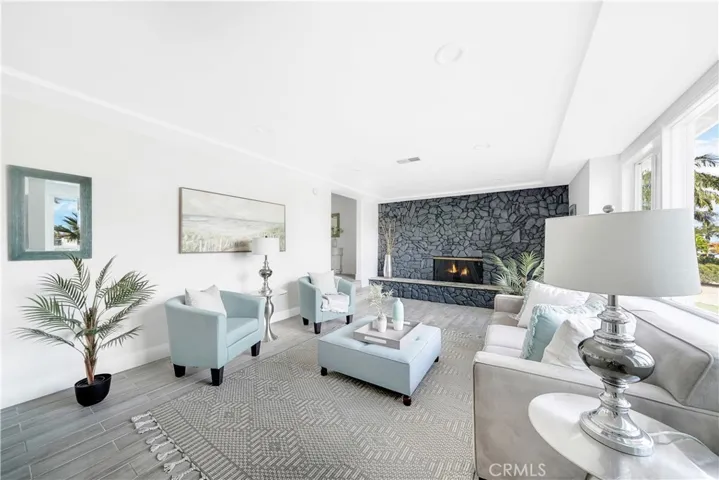 130 N Vicentia Avenue, Corona, California 92882