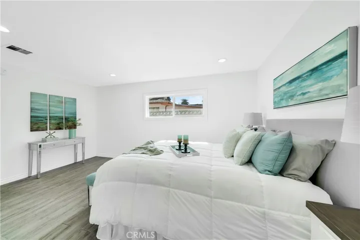 130 N Vicentia Avenue, Corona, California 92882