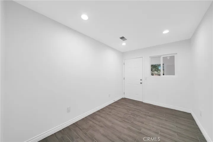 130 N Vicentia Avenue, Corona, California 92882