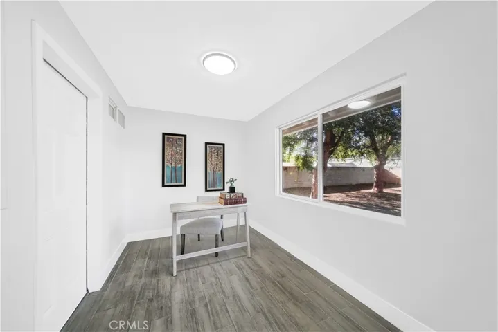 130 N Vicentia Avenue, Corona, California 92882