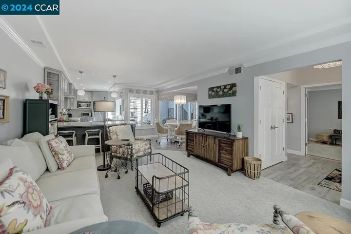 1825 Golden Rain Rd 1, Walnut Creek, California 94595