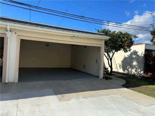 Garage area