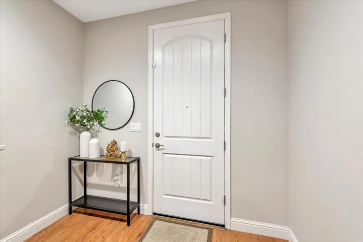 198 Esfahan Drive 6, San Jose, California 95111
