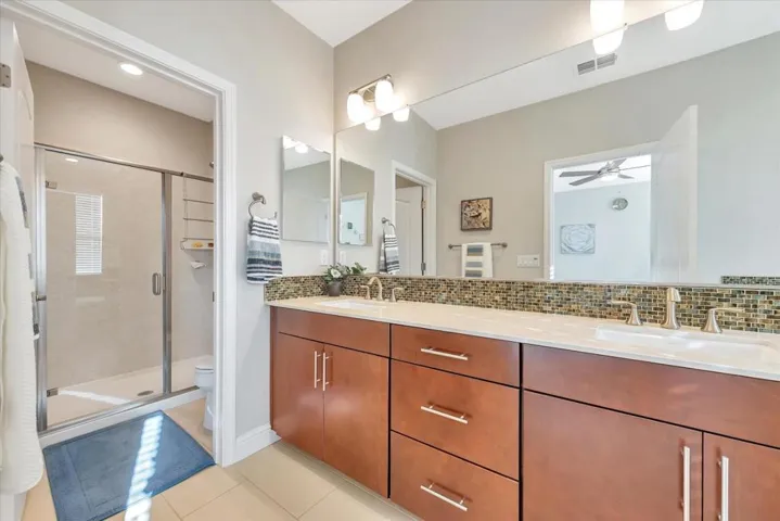 198 Esfahan Drive 6, San Jose, California 95111