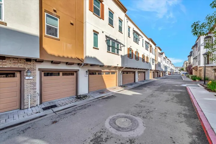 198 Esfahan Drive 6, San Jose, California 95111