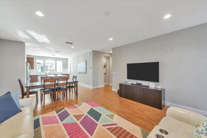 198 Esfahan Drive 6, San Jose, California 95111