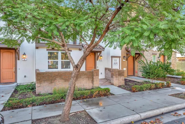 198 Esfahan Drive 6, San Jose, California 95111