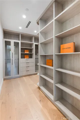 4730 Columbus Avenue, Sherman Oaks, California 91403