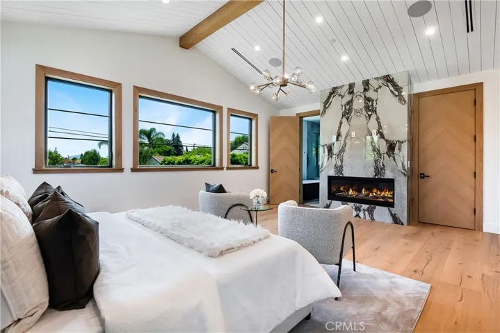 4730 Columbus Avenue, Sherman Oaks, California 91403