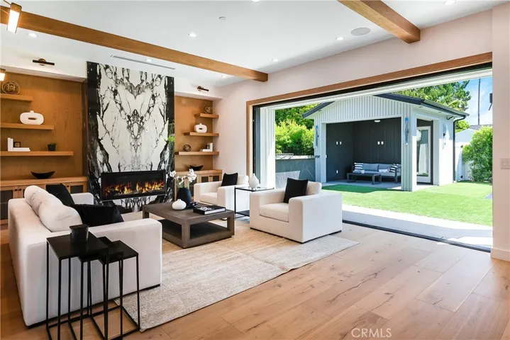 4730 Columbus Avenue, Sherman Oaks, California 91403