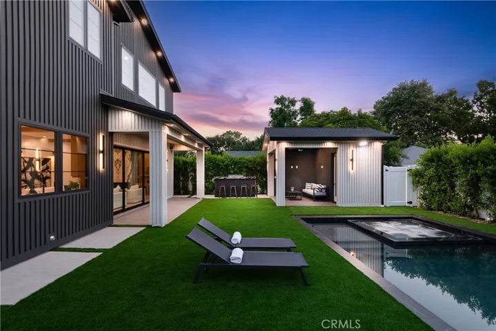 4730 Columbus Avenue, Sherman Oaks, California 91403